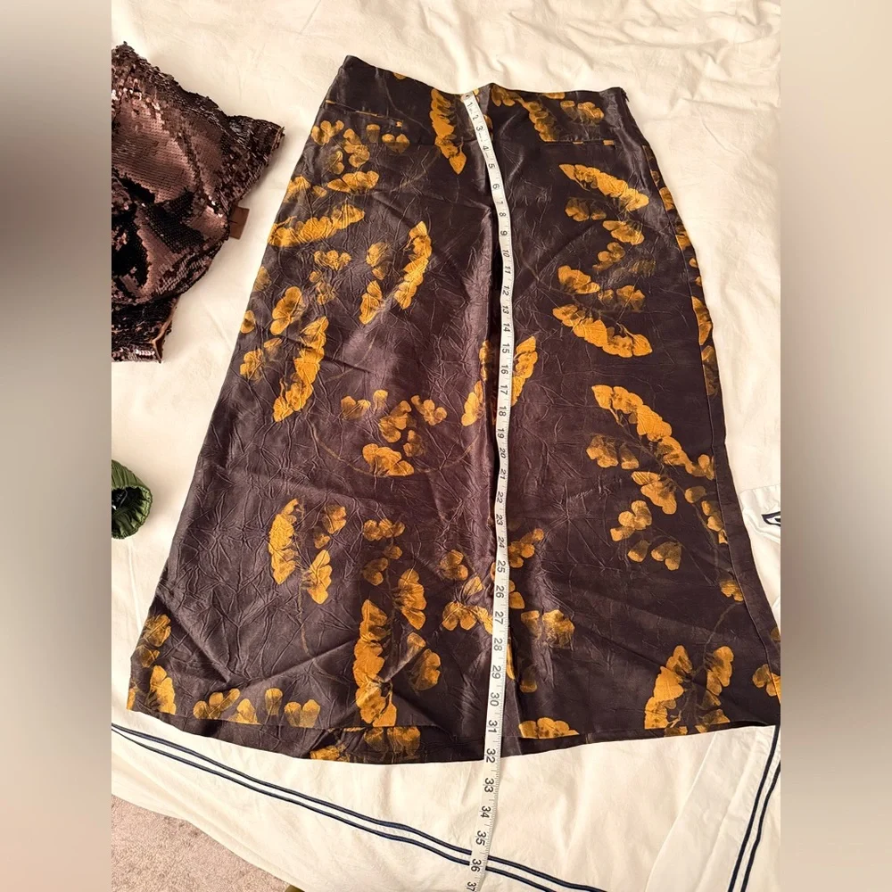 Brown and Gold Floral Skirt - Picture 4 of 7